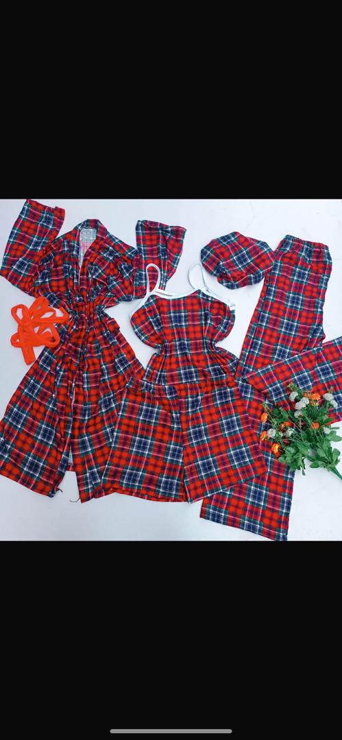 cheap  Beauty clothes for ladies . buy and sale China, Europe, Turkey, German in wholesale prices Cameroon. Female wears,of all colors 