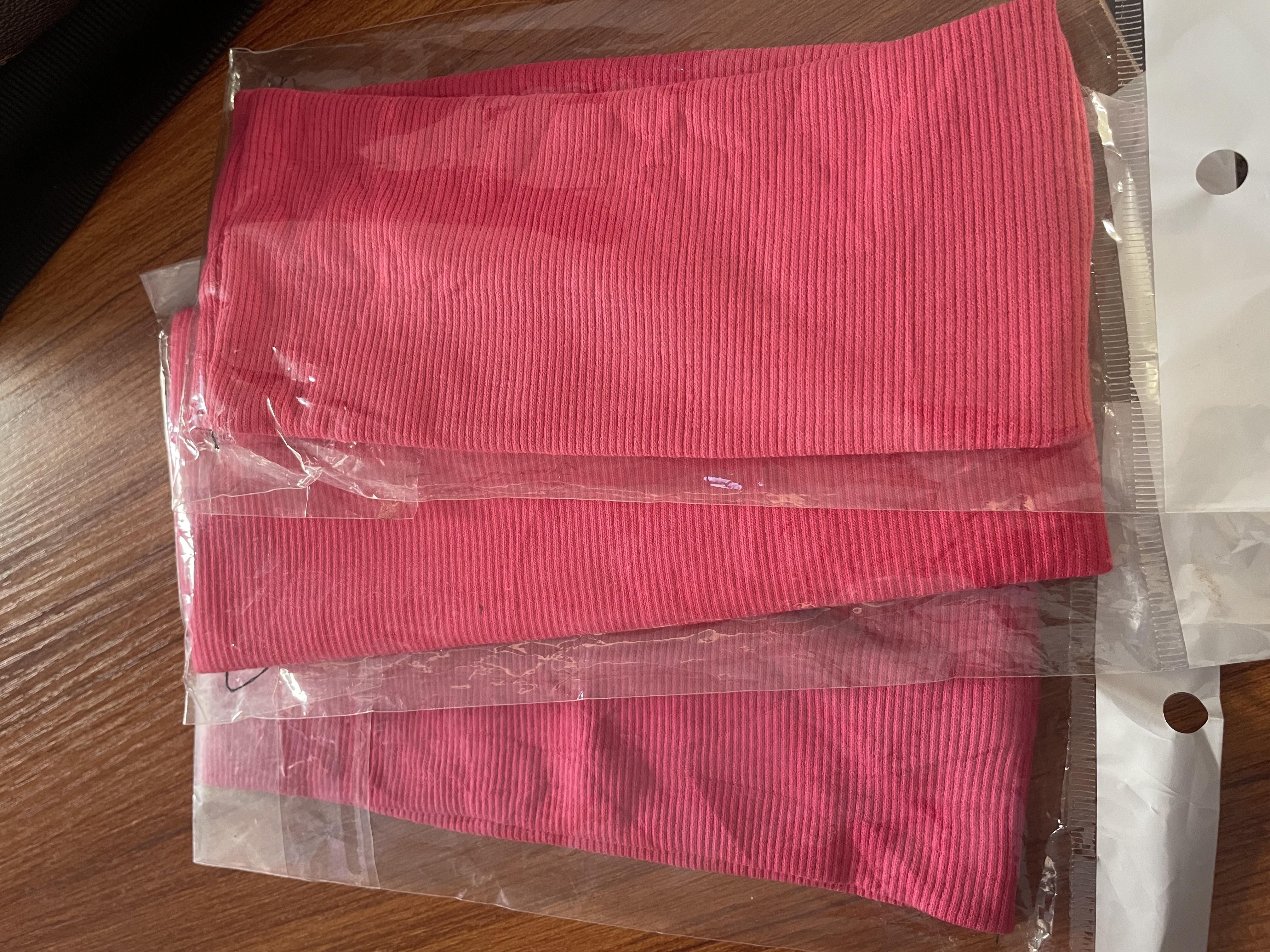 cheap  Hair band. buy and sale China, Europe, Turkey, German in wholesale prices Cameroon. Hair bands 350 each 3 for 1k avaible in all colors 